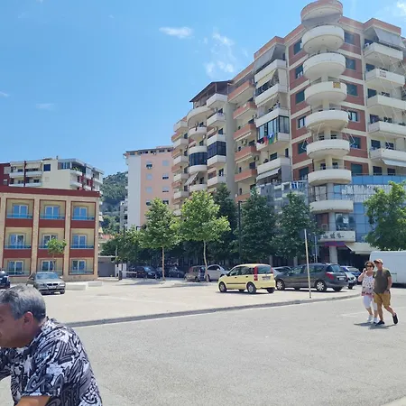 In Lungomare * Vlorë